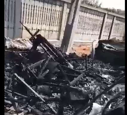 FOTO| Rulotă făcută scrum pe o șosea din Scoarța!