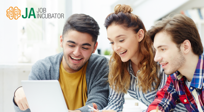 Cursuri de pregătire și stagii de practică pentru tinerii de peste 16 ani