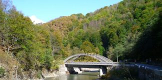 Au început lucrările la podul de la Lainici