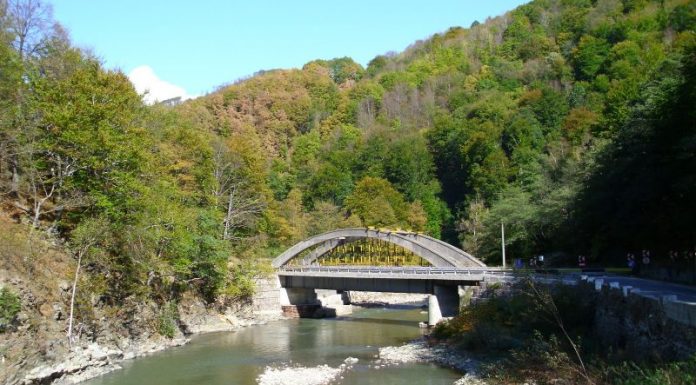 Au început lucrările la podul de la Lainici