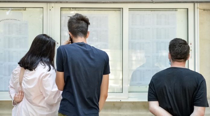 Zeci de absolvenți de gimnaziu din Gorj, repartizați la licee din alte județe