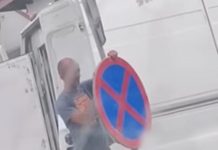 FOTO| A demontat indicatorul de avertizare cu „oprirea interzisă” fiindcă îl încurca!