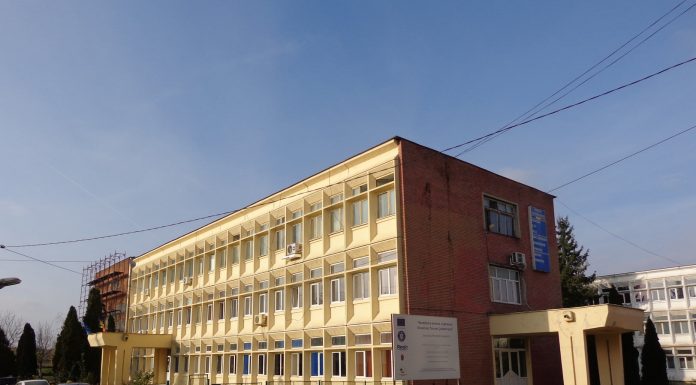 Buget uriaș pentru refacerea curții spitalului din Turceni