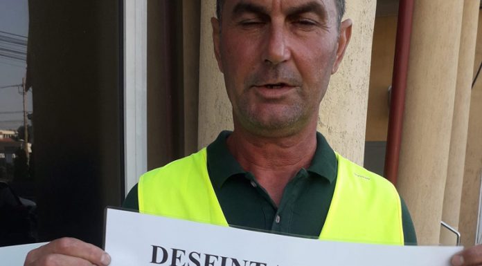 DOVEZI. Concediu medical fictiv pentru Bunoaica! Bolnavul închipuit, protest în fața CEO!