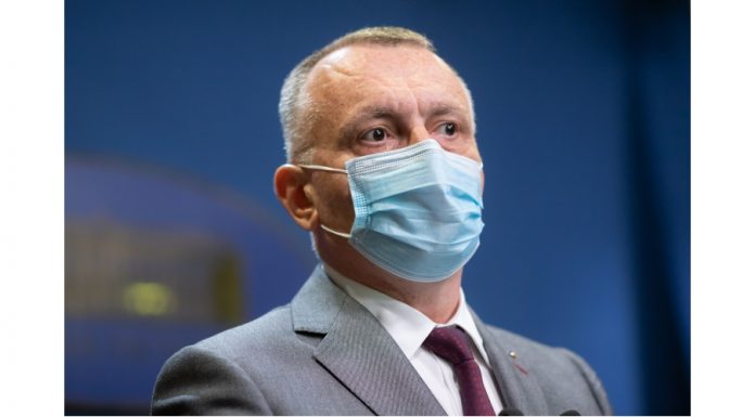 Noutăți privind testele pe bază de salivă. Cine va decide dacă vor fi administrate la școală sau acasă