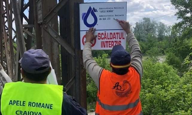 A.B.A Jiu avertizează: “Scăldatul strict interzis în Jiu!”