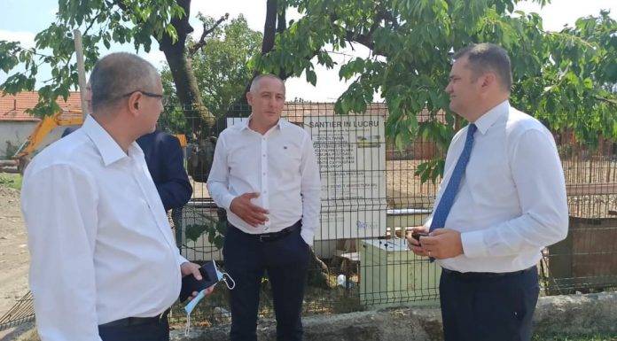 Ministrul Dezvoltării, Attila Cseke, pe șantierele din Peștișani