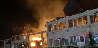 VIDEO: „Fântâna lui Coșbuc” a ars! Pompierii au rămas fără apă!