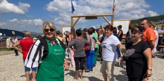 Mare petrecere de Sfânta Maria Mare, la stâna băciței Mărioara!