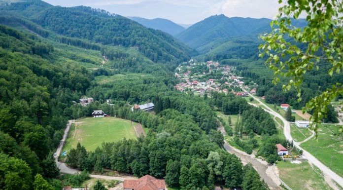 Milioane de lei pentru dezvoltarea infrastructurii turistice și de agrement în Baia de Fier. Traseu cicloturistic și un parc de agrement