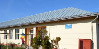 Toaletă modernă construită la Stoina! Probleme cu finanțarea!