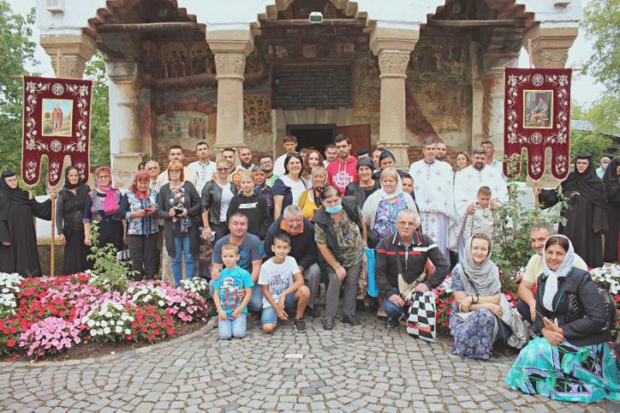 manastire carbunesti3