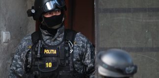 Stabor la Budieni pentru tânărul care a provocat un accident rutier cu victime și rudele acestuia! Mascații, de două zile în cartier