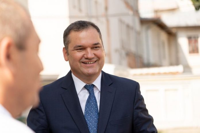 ministrul dezvoltarii1