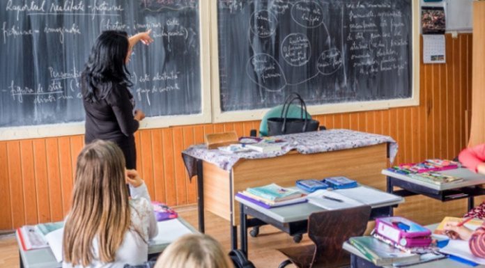 Profesorii suplinitori își pot depune dosarele de angajare doar astăzi și mâine