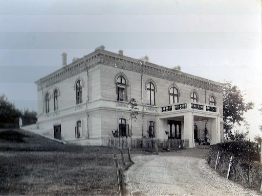 240396121_329627748852758_664387892102613802_n