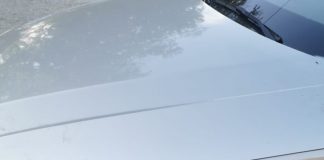 Motru: Mașină de 20.000 de euro, vandalizată de maidanezi