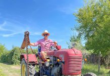 Rețeta săptămânii – Fabi’s Kitchen: Clătite pufoase tăiate cu lingura și sos de prune!