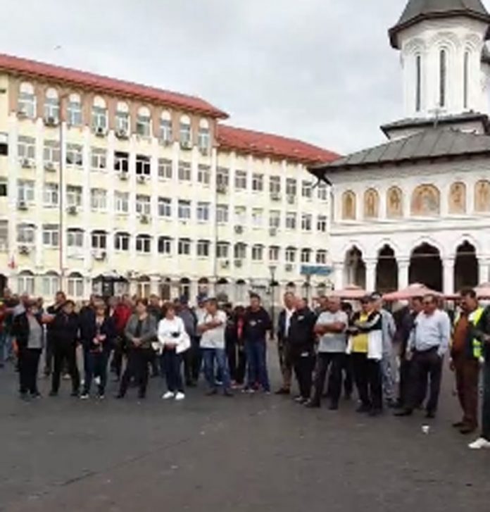 242627070_2109661209181079_2796941932225131178_n