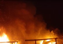 O bandă a luat foc la Cariera Lupoaia