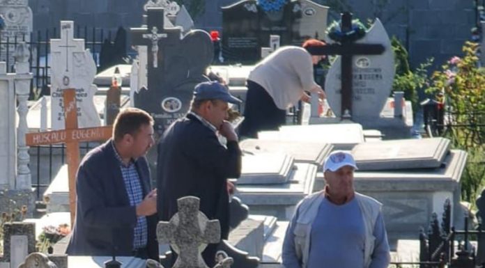 VIDEO: Cavouri, cu termen redus de valabilitate! Direcția Publică Motru construiește ilegal și prost locuri de veci