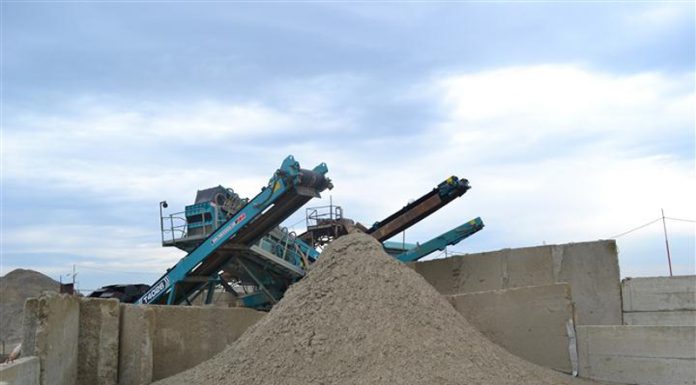 Percheziții în Gorj. Evaziune fiscală la o balastieră ce funcționa ilegal de 6 ani