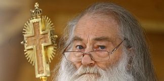 Educaţia…şi Lecţia de Viaţă! – Părintele Iustin Pârvu, mă priveşte din cer… – ,,Omul însuşi trebuie să fie jumătate dragoste şi jumătate luptă, jertfă pentru a păstra dragostea intactă, neatinsă de rău”!