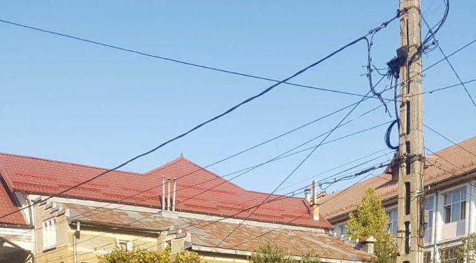 14 școli din Târgu-Jiu, monitorizate de Poliția Locală