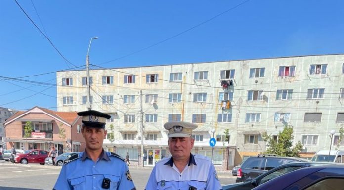 Polițiștii locali din Rovinari, dotați cu camere video