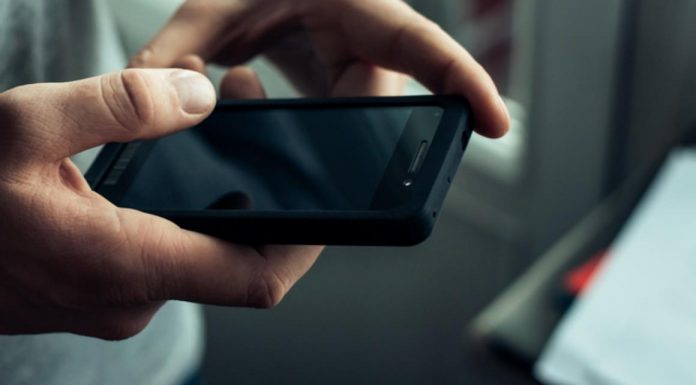 A furat telefonul și țigările unui patron din Târgu Jiu