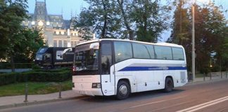 Zero bani pentru primarul Modrea! Edilului nu îi pasă pentru că are autocar la primărie