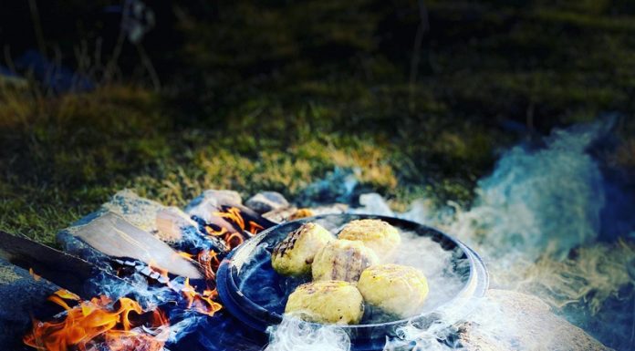 VIDEO: Rețeta săptămânii – Fabi’s Kitchen: Bulz tradițional, autentic gătit în golul Alpin