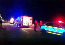 VIDEO: Copil de 10 ani, în stare gravă la SJU după ce a fost spulberat de pe marginea drumului de un șofer care circula cu farurile stinse!