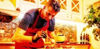 VIDEO: Rețeta săptămânii – Fabi’s Kitchen: Rasol de vițel în sos de vin roșu, cu legume și hrean!