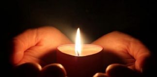 BUNUL DUMNEZEU să vă odihnească în Raiul Ceresc, Domnule Constantin Avram! – ,,Dă, Doamne, sufletului robului Tău, Avram Constantin, iertare păcatelor câte, ca un om, cu știință sau fără știință, a săvârșit în această viață”!