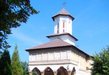 Mânăstirea ,,Cămărăşeasca“ şi alte 12 biserici din Gorj, în haine alese de sărbătoare, de praznicul Sfântului mare mucenic Dimitrie, Izvorâtorul de mir