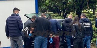 S-a împușcat în fața spitalului cu un asomator pentru porci!