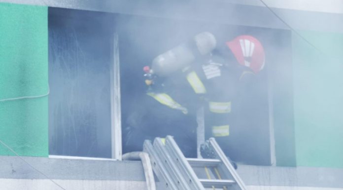 Nouă oameni au murit în incendiul de la ATI Constanța. Update: Sunt 7 morți!