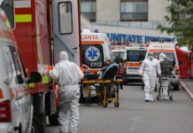 Doi oameni au murit, în fața spitalului!