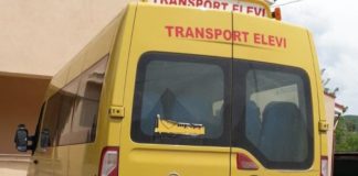 Transport gratuit pentru elevii din învățământul primar