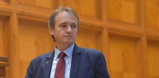 PSD: Angajații CEO, mințiți și umiliți de parlamentarii PUTERII!