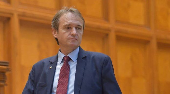 PSD: Angajații CEO, mințiți și umiliți de parlamentarii PUTERII!