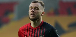 Fostul pandur Maxim rămâne în Turcia