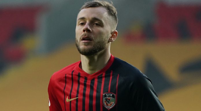 Fostul pandur Maxim rămâne în Turcia