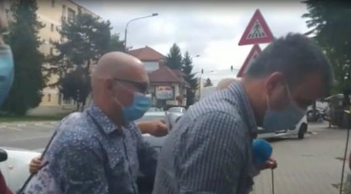 Profesor trimis în judecată pentru escrocarea câtorva sute de elevi!
