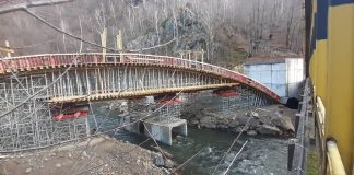 FOTO: Cum arată noul pod de la Lainici aflat în construcție!