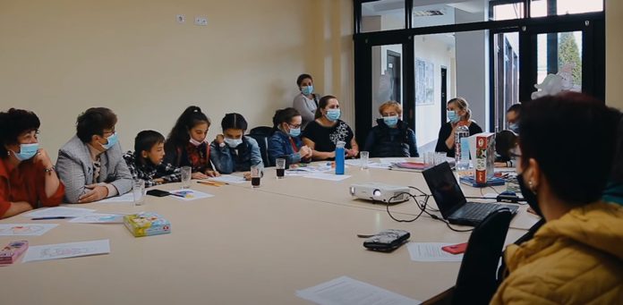 VIDEO: 15 familii din Târgu-Jiu, ajutate de CEZ Vânzare!