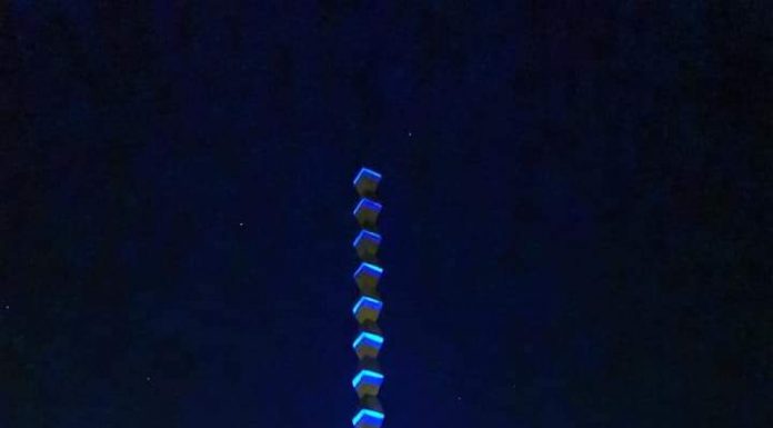 Operele lui Brâncuși, iluminate în albastru