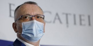 Regulile de funcționare a școlilor s-ar putea modifica din nou. Care este propunerea ministrului Educației