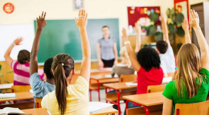 Cât de respectate sunt drepturile și îndatoririle elevilor din România